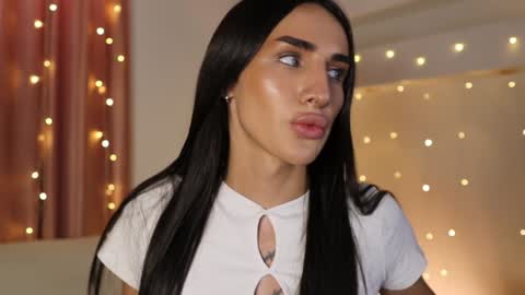 Kim Oberlin online show from February 7, 11:01 am