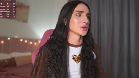 Kim Oberlin online show from February 25, 1:39 pm