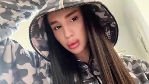 Kim Oberlin online show from February 6, 6:00 pm