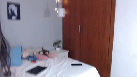 Snapshot of kimandyuk chatting on December 22, 4:59 pm Kim Yuk online show from December 22, 4:59 pm