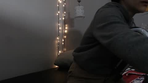 Snapshot of kimandyuk chatting on January 4, 7:13 pm Kim Yuk online show from January 4, 7:13 pm