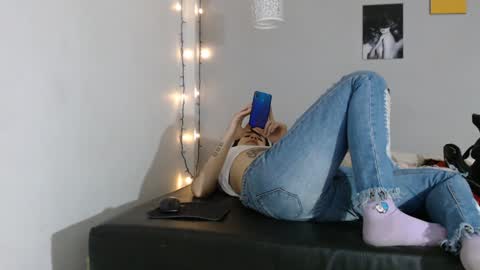 Snapshot of kimandyuk chatting on January 13, 7:21 pm Kim Yuk online show from January 13, 7:21 pm