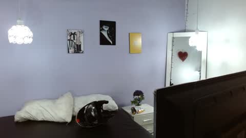 Snapshot of kimandyuk chatting on January 18, 7:48 pm Kim Yuk online show from January 18, 7:48 pm