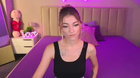 Snapshot of kimberlly_smith chatting on July 9, 11:42 pm kimberlly_smith online show from July 9, 11:42 pm
