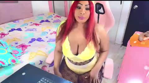 Snapshot of kimberly_bellu chatting on June 23, 11:58 pm Anita. online show from June 23, 11:58 pm