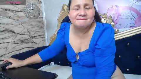 kimberly online show from October 9, 7:45 pm