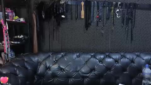  KIMBERLY SWAN  online show from September 21, 4:52 pm