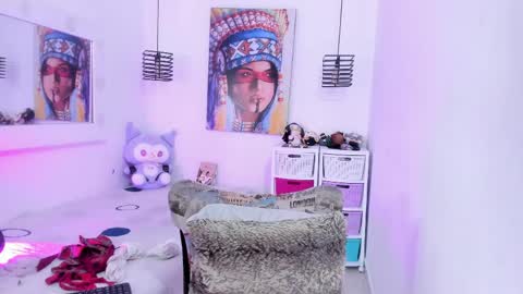kimberly_thonson online show from May 16, 12:29 am
