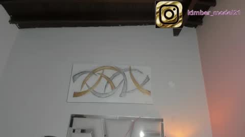 Snapshot of kimberlycoxxx chatting on December 16, 7:43 pm kimberly online show from December 16, 7:43 pm