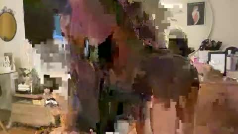 kimberlyee online show from February 22, 7:40 am