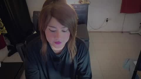 Snapshot of kimberlygati2 chatting on May 9, 11:10 pm Kimberly Polizzi online show from May 9, 11:10 pm