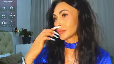 KIm online show from June 27, 4:12 pm