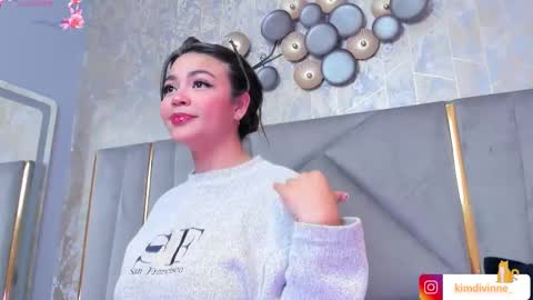  KIM  online show from February 19, 2:33 am