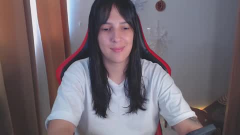 Snapshot of kimflexible_ chatting on December 11, 1:39 pm Kim 3 online show from December 11, 1:39 pm