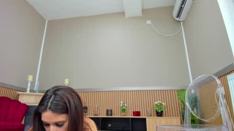 Snapshot of kimi_ivy chatting on January 7, 10:43 am kimi_ivy online show from January 7, 10:43 am