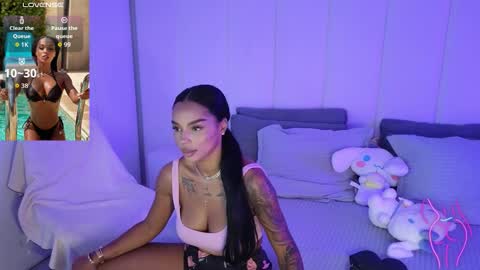 Snapshot of kimibrowny chatting on October 1, 9:59 am Kim online show from October 1, 9:59 am