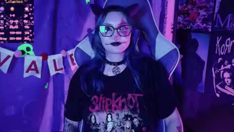 Snapshot of kimlennox__ chatting on February 18, 2:02 pm Kim Lennox online show from February 18, 2:02 pm