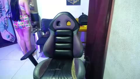 Snapshot of kimma_3 chatting on December 19, 12:01 pm Kimma online show from December 19, 12:01 pm