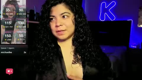 Snapshot of kimmiakiss22 chatting on June 7, 12:37 am Kimmi online show from June 7, 12:37 am