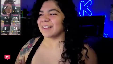 Snapshot of kimmiakiss22 chatting on June 22, 3:25 am Kimmi online show from June 22, 3:25 am
