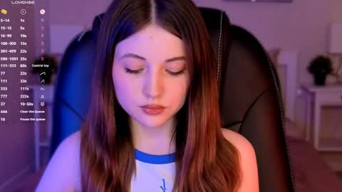 Snapshot of kimmie_shine chatting on May 12, 2:36 pm Your Kimmie follow me online show from May 12, 2:36 pm