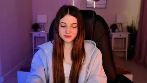 Snapshot of kimmie_shine chatting on May 16, 6:32 am Your Kimmie follow me online show from May 16, 6:32 am