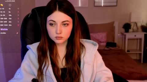 Snapshot of kimmie_shine chatting on May 28, 2:14 pm Your Kimmie follow me online show from May 28, 2:14 pm