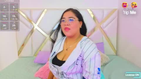 Kimmy  online show from May 21, 1:51 pm