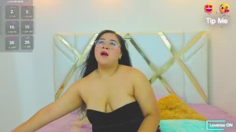 Kimmy  online show from May 26, 12:34 pm