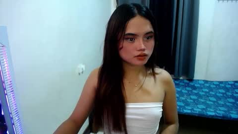 kim ejara online show from February 21, 2:51 pm