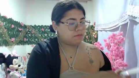 Kimmy online show from November 28, 3:09 am