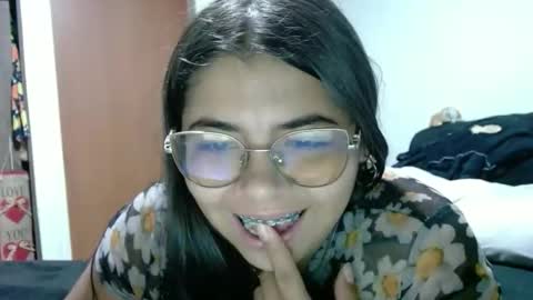 Kimmy online show from January 8, 1:30 am