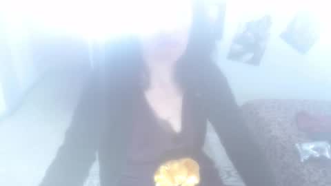 Snapshot of kimmy_sander1 chatting on December 15, 9:09 pm Kimmy online show from December 15, 9:09 pm