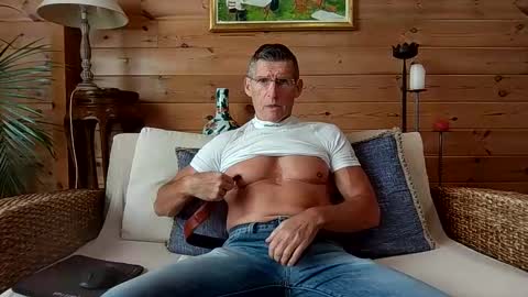 kimonoblues online show from December 18, 9:59 am