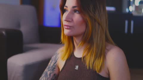 KimSkye online show from January 17, 11:07 pm