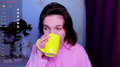 Hazel online show from April 4, 10:18 pm