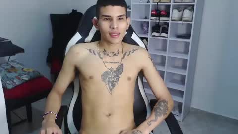 Snapshot of king_bryan19 chatting on December 20, 4:57 pm bryan online show from December 20, 4:57 pm