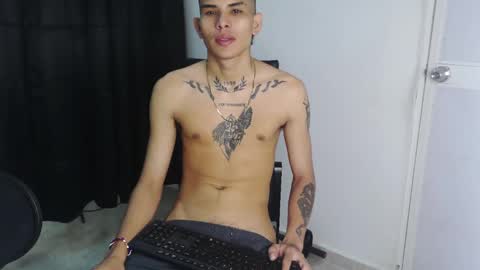 Snapshot of king_bryan19 chatting on January 10, 6:28 pm bryan online show from January 10, 6:28 pm