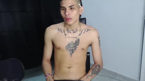 Snapshot of king_bryan19 chatting on January 20, 1:32 pm bryan online show from January 20, 1:32 pm