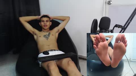 Snapshot of king_bryan19 chatting on February 8, 12:49 am bryan online show from February 8, 12:49 am