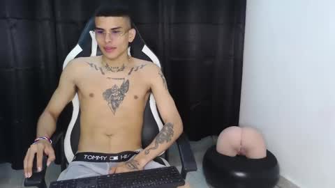 Snapshot of king_bryan19 chatting on March 12, 1:14 am bryan online show from March 12, 1:14 am