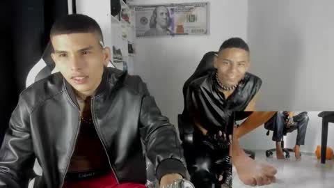 Snapshot of king_warlord chatting on November 29, 7:22 am king_warlord online show from November 29, 7:22 am