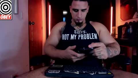 King Bear online show from December 21, 1:35 am