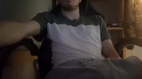 Snapshot of kingcharlez_04 chatting on February 22, 11:35 pm kingcharlez_04 online show from February 22, 11:35 pm