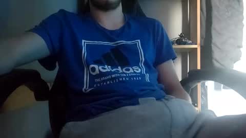 Snapshot of kingcharlez_04 chatting on September 13, 9:20 am kingcharlez_04 online show from September 13, 9:20 am