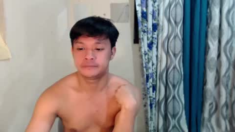 Snapshot of kingdomcum96 chatting on June 27, 10:37 pm kingdomcum96 online show from June 27, 10:37 pm