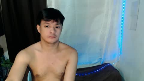 Snapshot of kingdomcum96 chatting on June 28, 10:38 pm kingdomcum96 online show from June 28, 10:38 pm