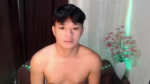 Snapshot of kingdomcum96 chatting on July 19, 9:29 pm kingdomcum96 online show from July 19, 9:29 pm