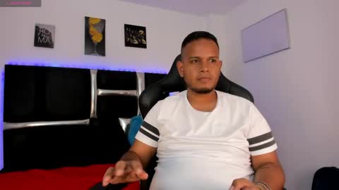 kingg_jay online show from May 5, 11:40 am