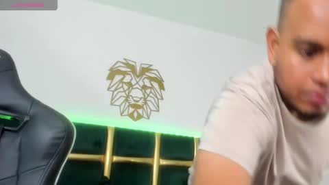 kingg_jay online show from May 8, 12:10 pm
